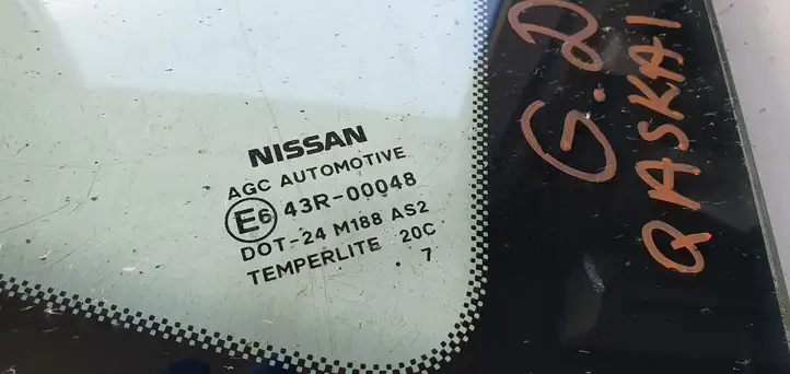 Nissan Qashqai (2017 - 2020) Заднее боковое стекло — фото 6