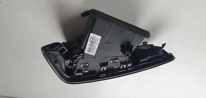 Ford Focus (2015 - 2019) Боковой воздушный дефлектор — фото 4
