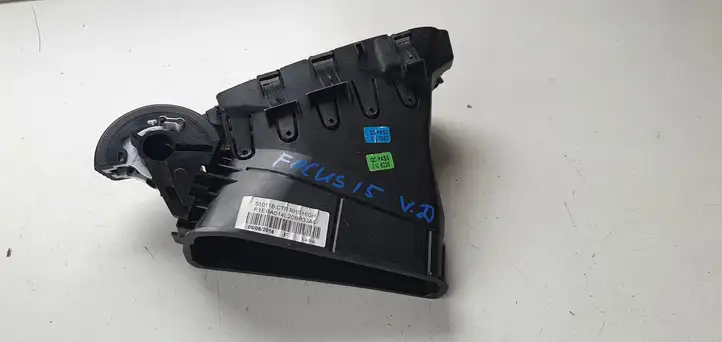 Ford Focus (2015 - 2019) Боковой воздушный дефлектор — фото 3