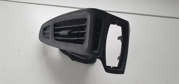 Ford Focus (2015 - 2019) Боковой воздушный дефлектор — фото 3