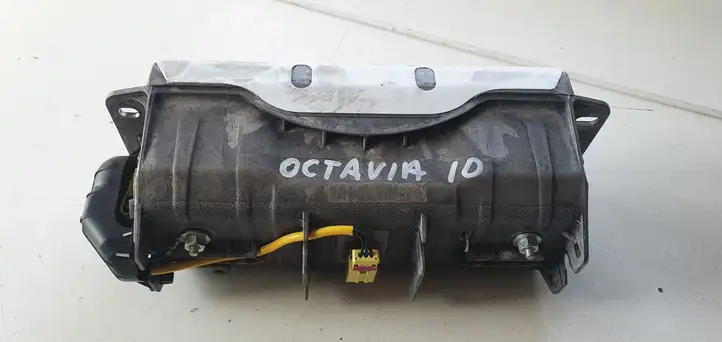 Skoda Octavia Mk2 (1Z) (2004 - 2013) Подушка безопасности пассажира — фото 6