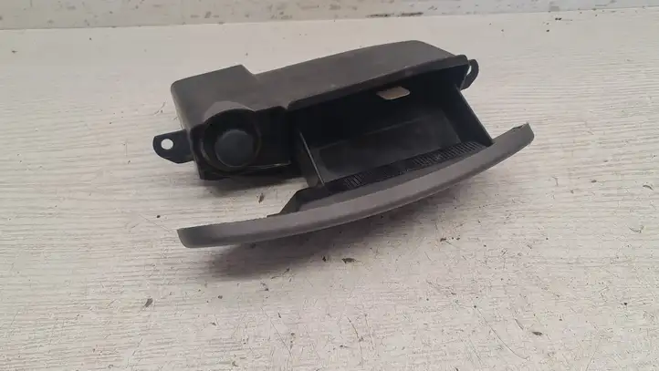 Renault Scenic I (1996 - 2003) 7700426757 Передняя пепельница — фото 1