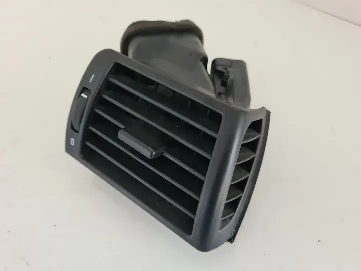 BMW 3 E46 (1998 - 2005) 64228361898 Боковой воздушный дефлектор — фото 1