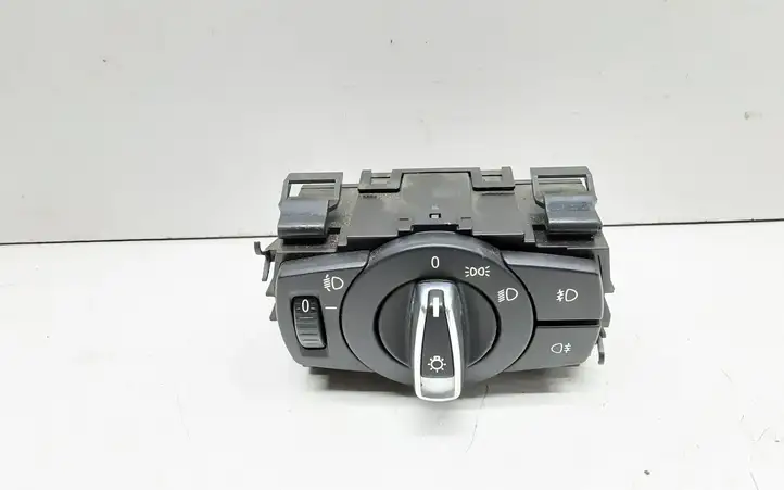 BMW 3 E90 E91 (2005 - 2012) 9169405 Включатель фонарей — фото 1