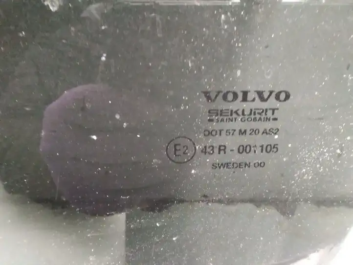 Volvo V70 (2000 - 2004) Стекло задней двери — фото 3
