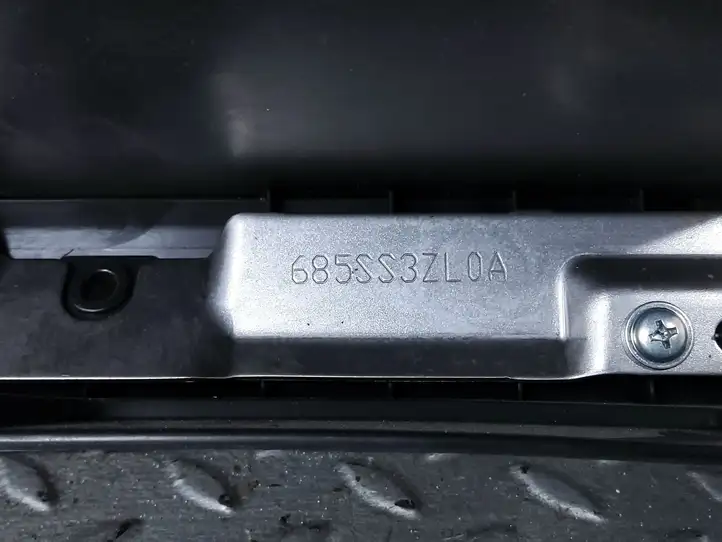 Nissan Pulsar (2014 - 2018) 685203ZL0A Бардачок в сборе — фото 7