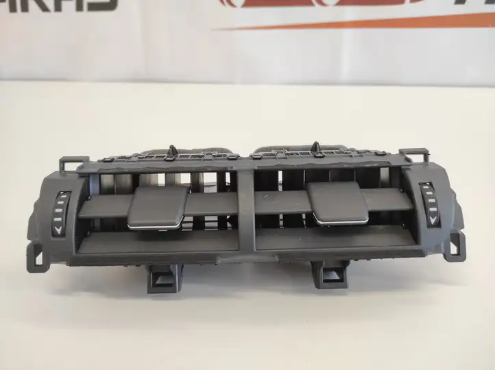 Lexus NX (2021 - ) 5567078010 Центральный воздушный дефлектор — фото 1