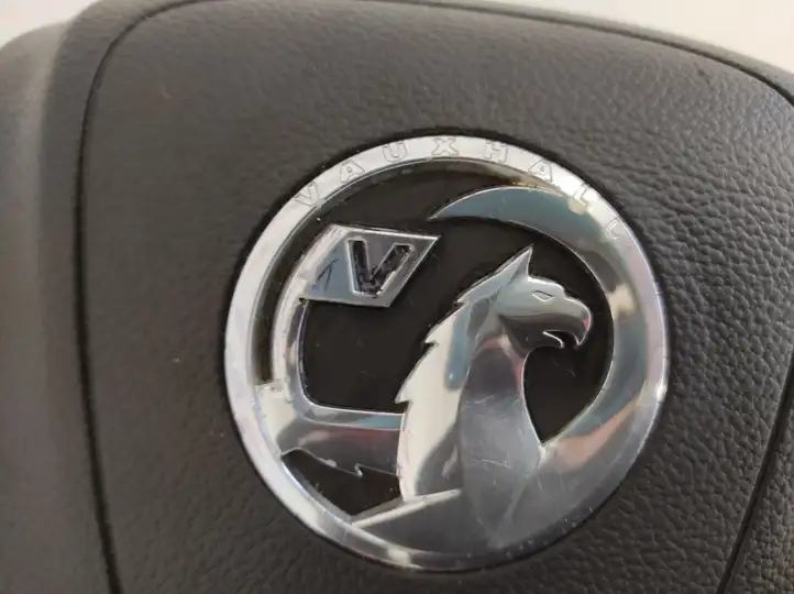 Opel Astra J (2009 - 2012) 13299779 Подушка безопасности руля — фото 5