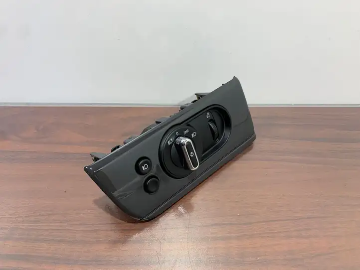 Mini Cooper Countryman F60 (2016 - 2020) 986586301 Включатель фонарей — фото 3