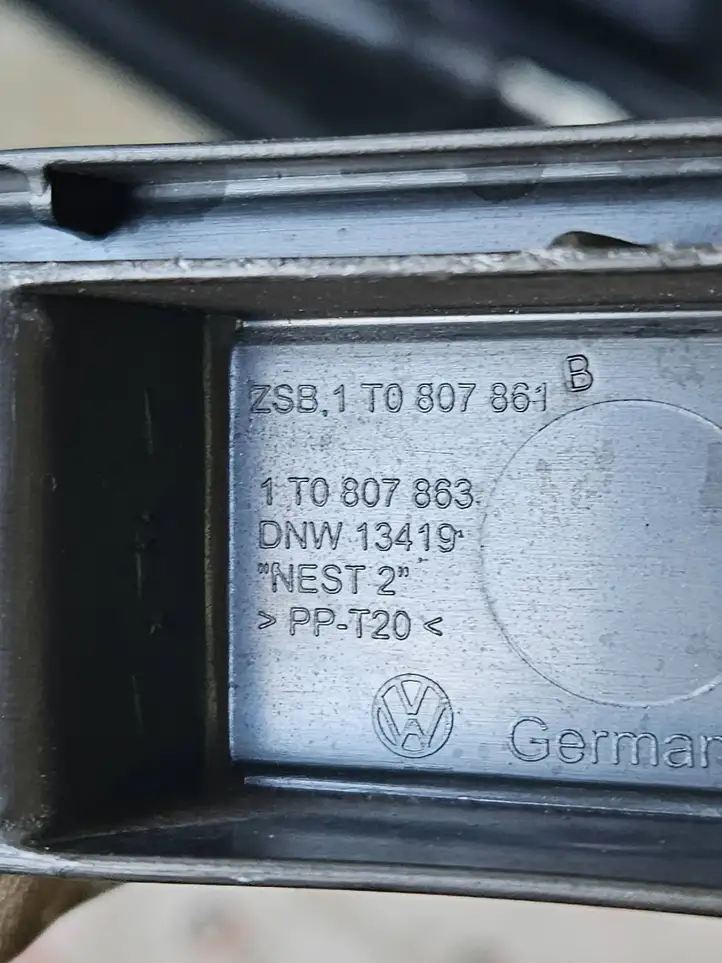 Volkswagen Touran I (2003 - 2010) 1T0807863 Кронштейн заднего бампера — фото 3