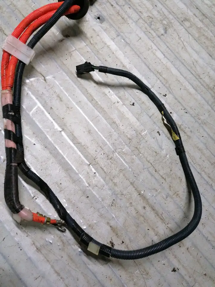 Toyota Prius (XW10) (1997 - 2003) 8216447040D Прочая электропроводка — фото 5