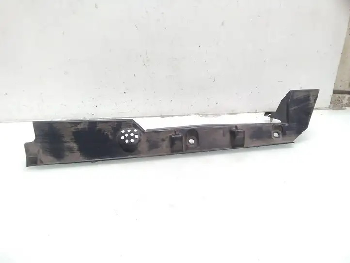 Land Rover Discovery 3 - LR3 (2004 - 2009) EPE500370 Прочая отделка багажника — фото 1