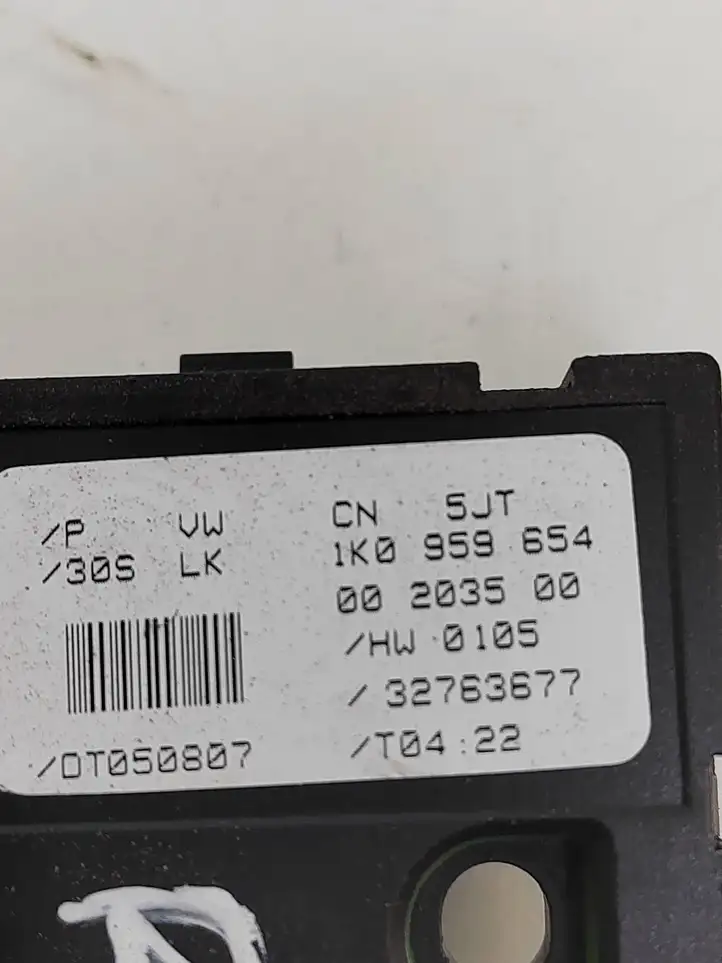 Audi A3/S3 8P (2004 - 2008) 1K0959654 Датчик угла поворота руля — фото 2
