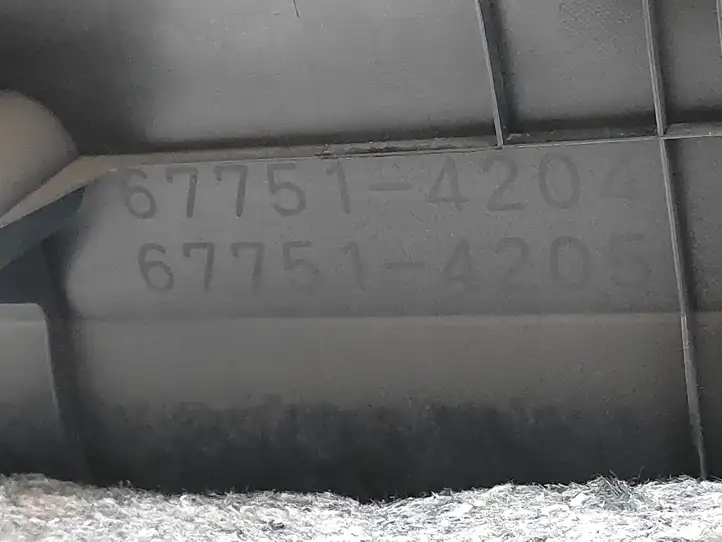 Toyota RAV 4 (XA30) (2006 - 2016) 677514204 Комплект обшивки крышки багажника — фото 3