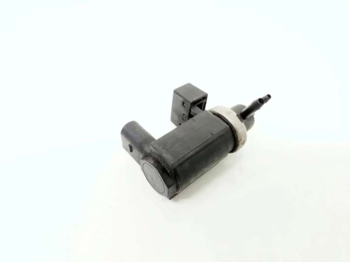 8E0906628 Volkswagen PASSAT B5.5 Solenoidinis vožtuvas