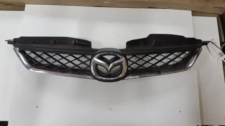 Mazda 5 (2005 - 2010)  C23550711 Передняя решётка