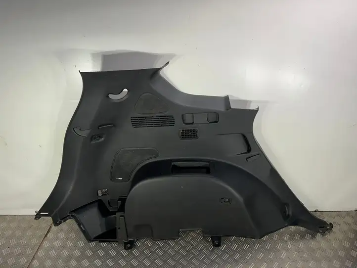 Hyundai Santa Fe (2018 - 2020)  85730S1200 Нижний отделочный щит бока багажника