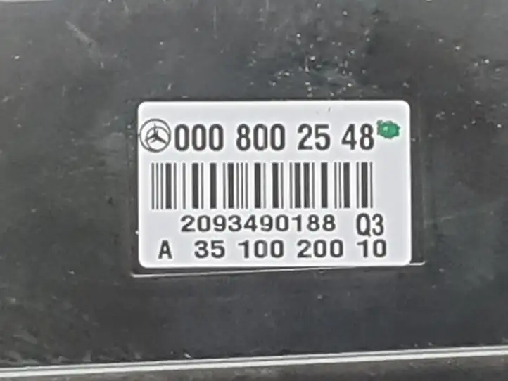 Mercedes-Benz GL X164 (2006 - 2012) A2118000035 Вакуумный насос центрального замка — фото 2