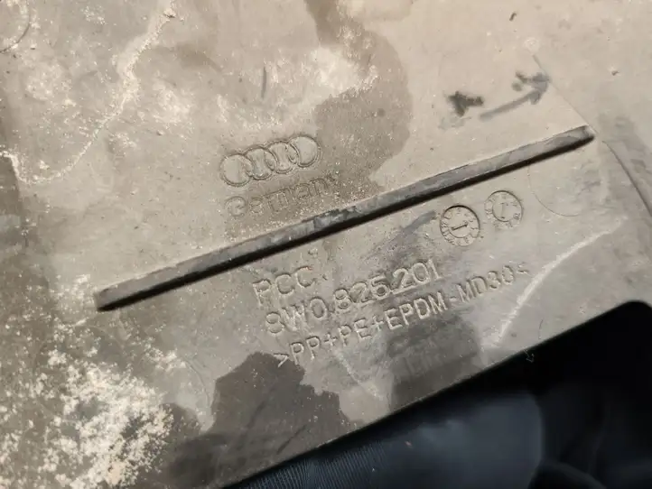 Audi A4 S4 B9 (2015 - 2019) 8W0825201 Боковая защита днища — фото 3