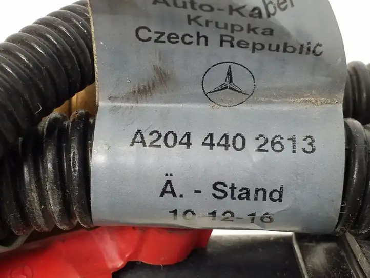 Mercedes-Benz E C207 W207 (2009 - 2017) A2044402613 Плюсовой провод аккумулятора — фото 4