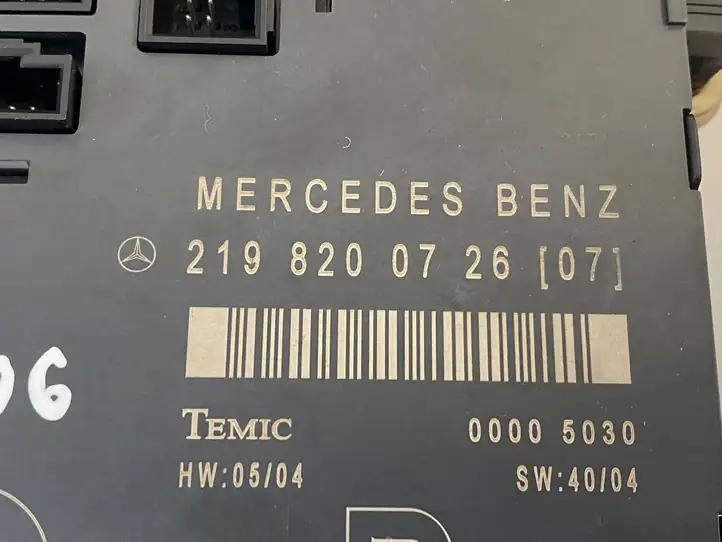 Mercedes-Benz CLS C219 (2003 - 2011) 2198200726 Модуль комфорта — фото 3
