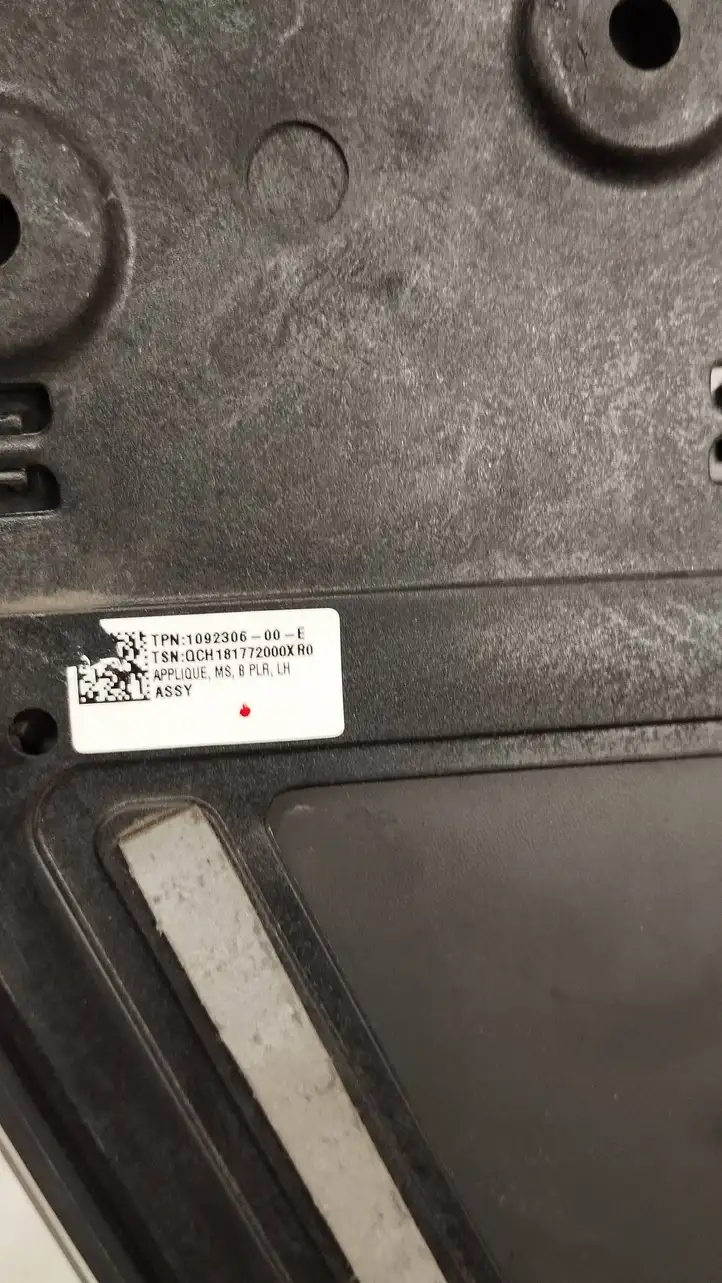 Tesla Model S (2016 - 2021) 109230600e Камера в зеркале заднего вида — фото 3