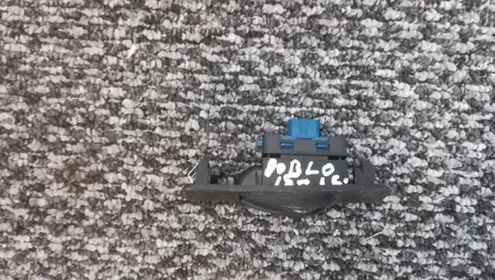 Fiat Doblo (2009 - 2015) T098 Блок кнопок стеклоподъемников — фото 2