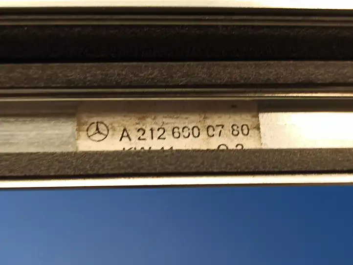 Mercedes-Benz E W212 (2009 - 2016) A2126900780 Молдинг крыши — фото 4