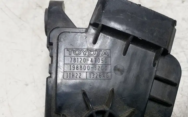 Toyota Prius (XW20) (2003 - 2009) 7812047050 Педаль акселератора — фото 4