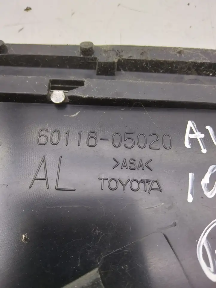 Toyota Avensis T270 (2009 - 2012) 6011805020 Пластиковая отделка зеркала — фото 3