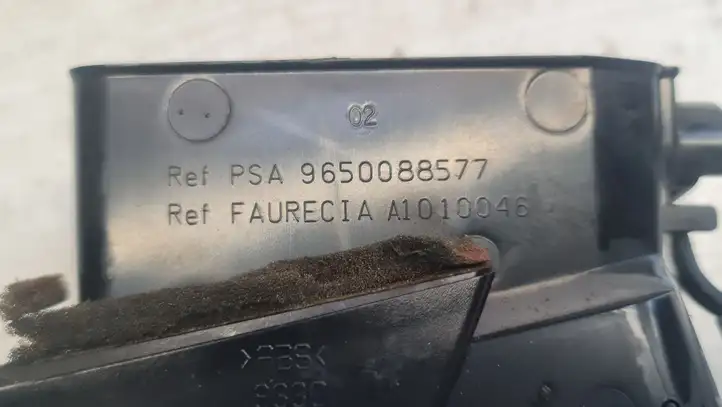 Peugeot 207 (2006 - 2009) 9650088577 Боковой воздушный дефлектор — фото 3