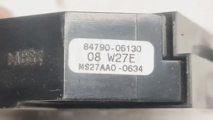 Toyota Avensis T250 (2006 - 2009) 8479005130 Кнопка обогрева стекла — фото 3