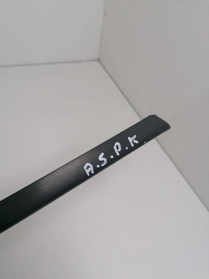 Audi A5 8T 8F (2007 - 2011) 8T0854327A Накладка стоек лобового стекла — фото 3