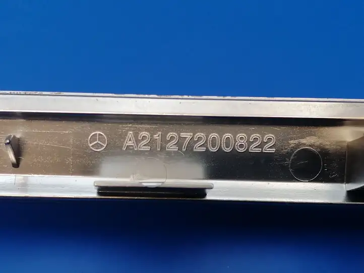 Mercedes-Benz E W212 (2009 - 2016) A2127200822 Декоративная накладка передней двери — фото 7