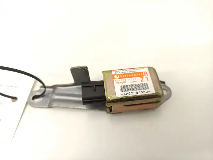 Subaru Legacy (2003 - 2009) 98236AG000 Датчик удара SRS — фото 1