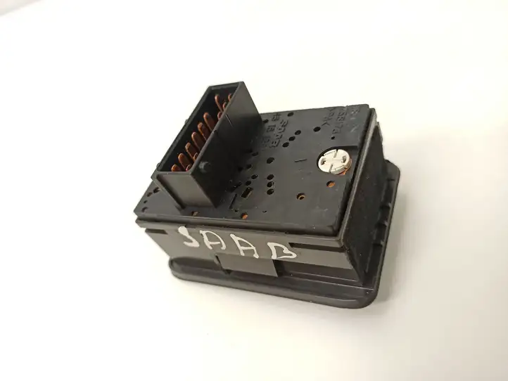 Saab 9-5 (1998 - 2005)  4616124 Включатель фонарей