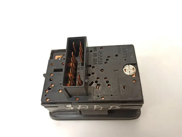 Saab 9-5 (1998 - 2005)  4616124 Включатель фонарей