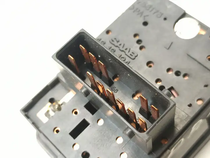 Saab 9-5 (1998 - 2005)  4616124 Включатель фонарей