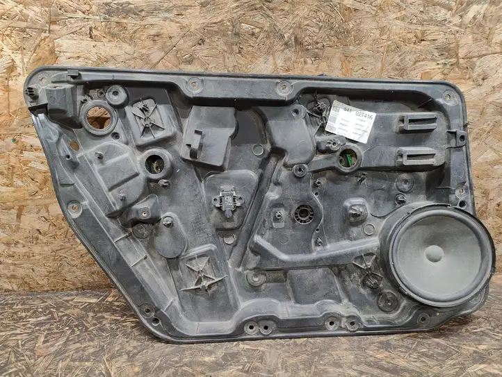 Mercedes-Benz A W176 (2012 - 2018) A1767230214 Стеклоподъемник передней двери (без мотора) — фото 1