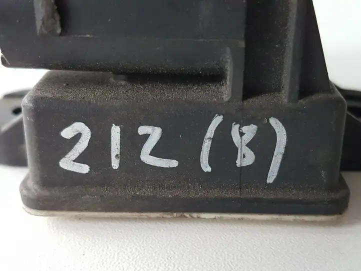 Mercedes-Benz E W212 (2009 - 2016) A6519000900 Реле накала свечей — фото 4