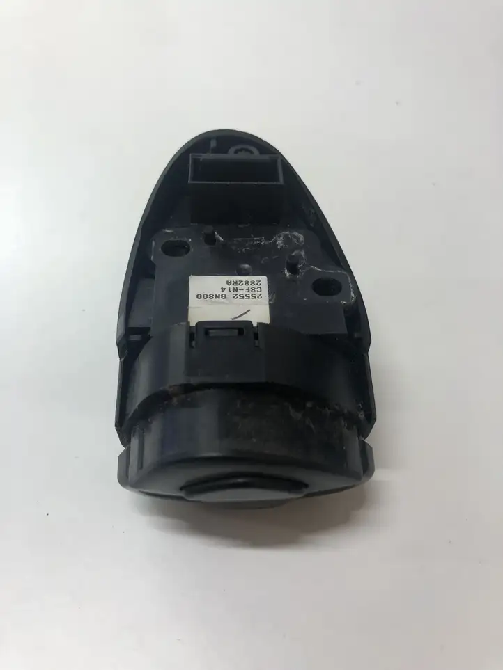 Nissan X-Trail T30 (2001 - 2007) 25552BN800 Кнопки на рулевом колесе — фото 2