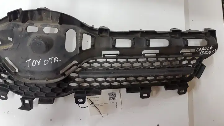 Toyota Corolla Verso AR10 (2004 - 2009) 531110F030 Передняя решетка — фото 5