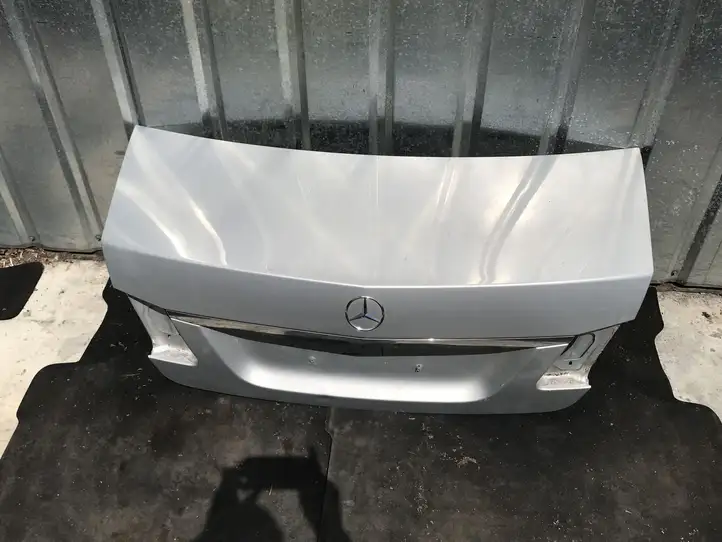 Mercedes-Benz E W212 (2009 - 2016) Крышка багажника — фото 1