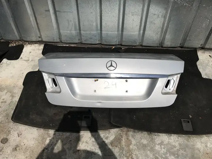 Mercedes-Benz E W212 (2009 - 2016) Крышка багажника — фото 11