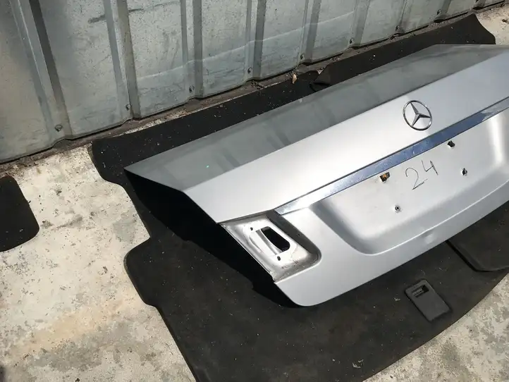 Mercedes-Benz E W212 (2009 - 2016) Крышка багажника — фото 13