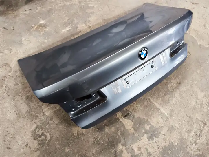 BMW 5 G30 G31 (2016 - ) Крышка багажника — фото 1