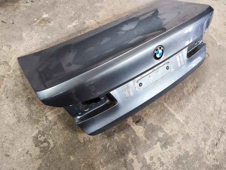 BMW 5 G30 G31 (2016 - ) Крышка багажника — фото 7
