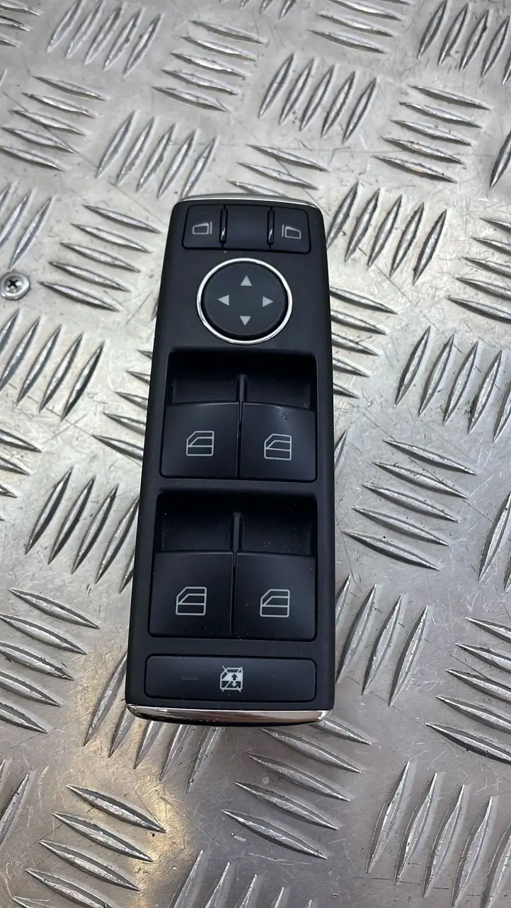 Mercedes-Benz C W204 (2007 - 2014) A2048703458 Блок кнопок стеклоподъемников — фото 1