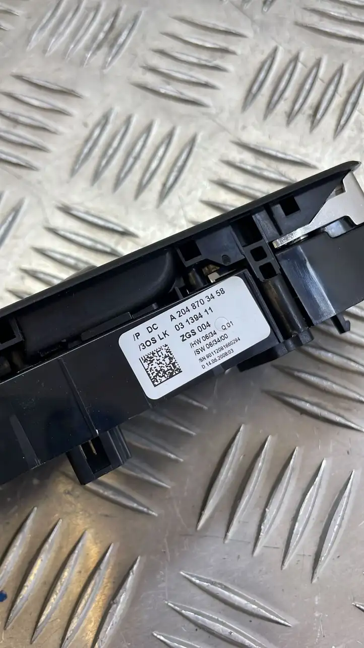 Mercedes-Benz C W204 (2007 - 2014) A2048703458 Блок кнопок стеклоподъемников — фото 2