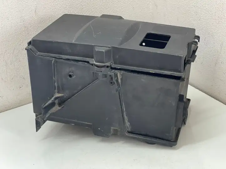 Ford Focus C-MAX (2003 - 2010)  3M5110723BR Ящик аккумулятора